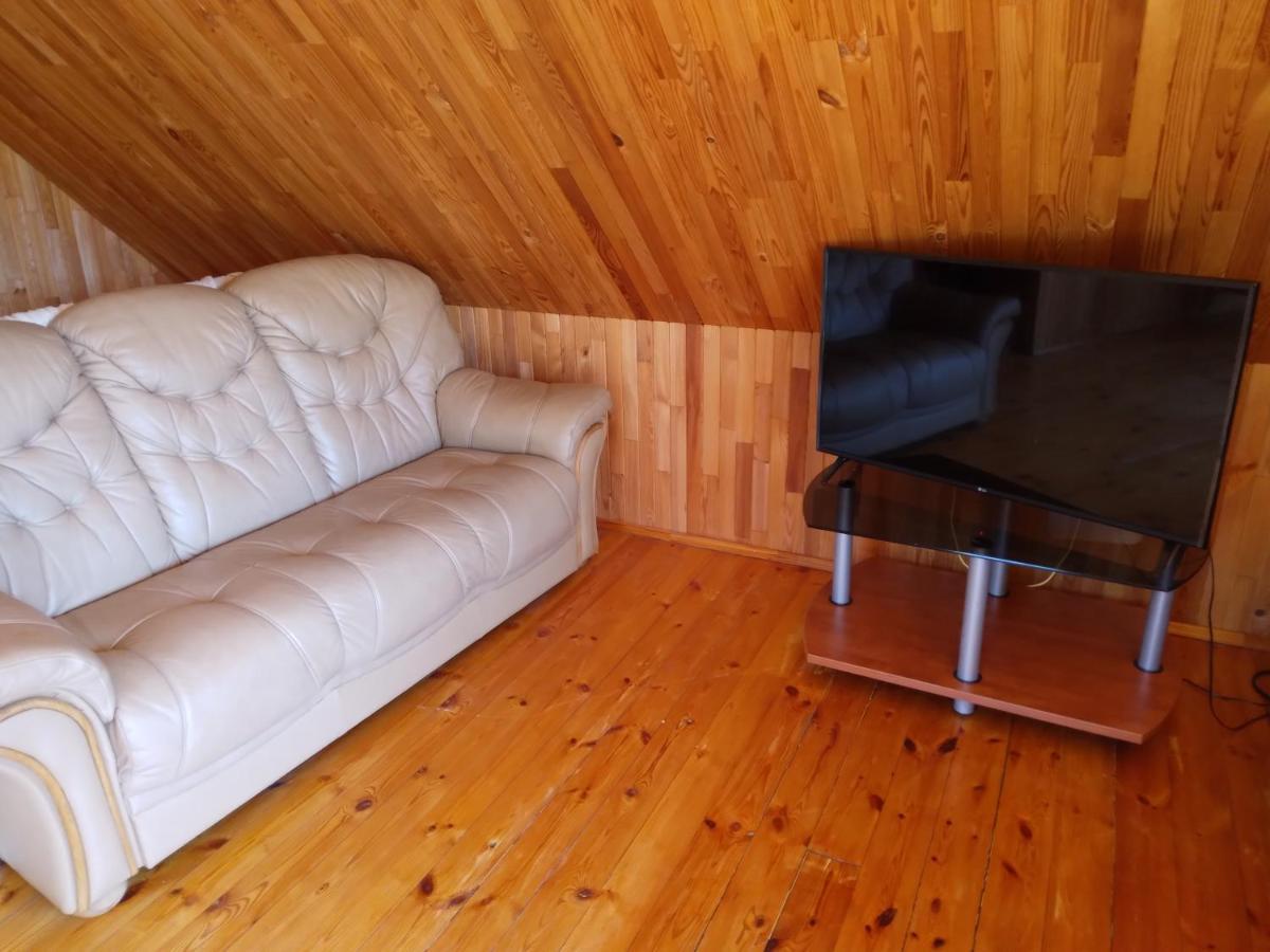 Guest House Vilcini Bernāti Exteriér fotografie