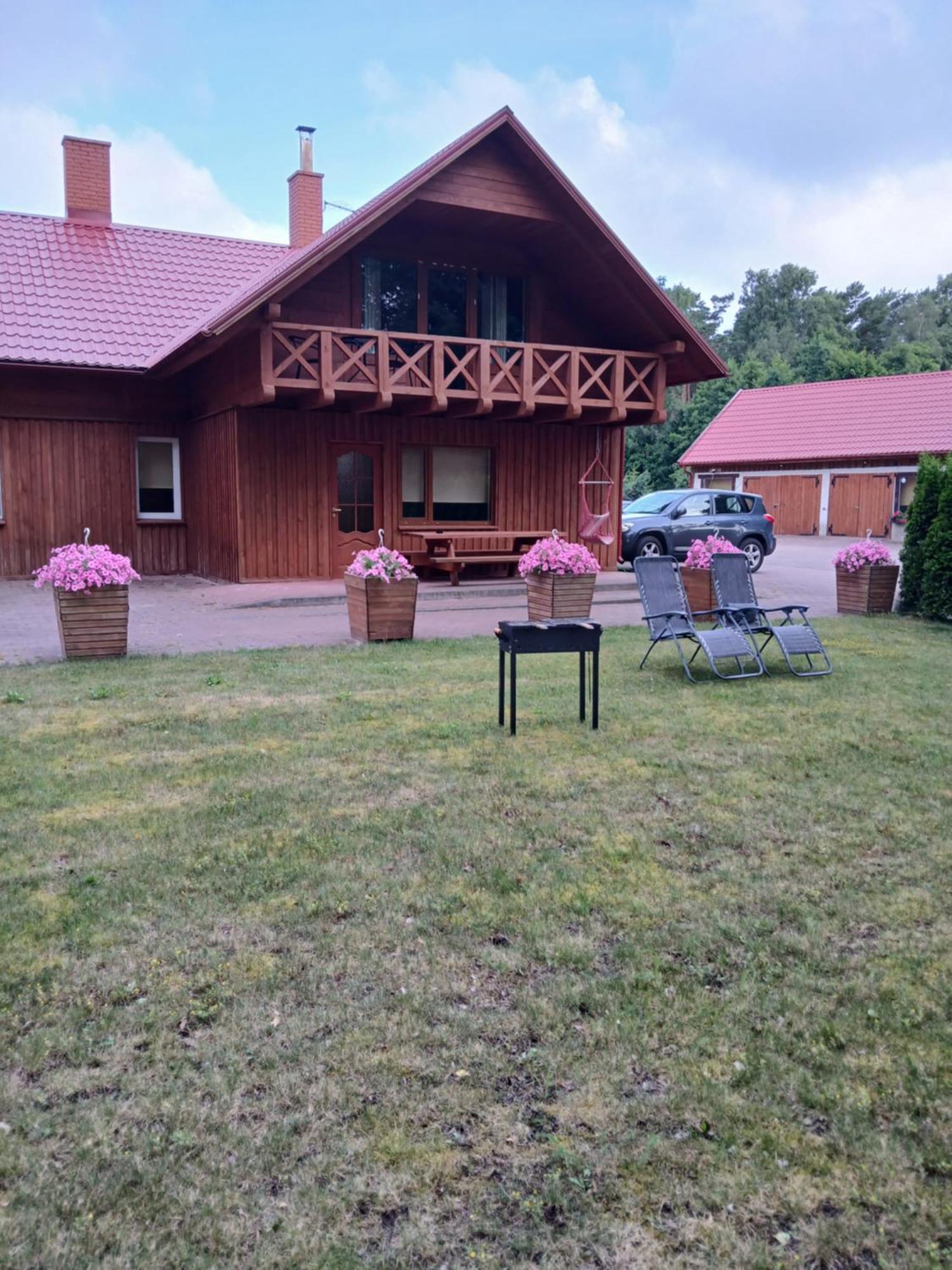 Guest House Vilcini Bernāti Exteriér fotografie