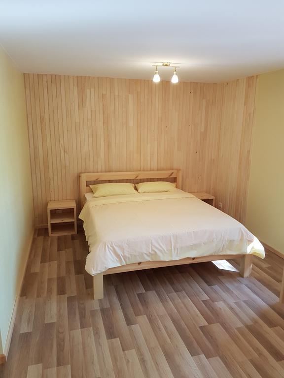 Guest House Vilcini Bernāti Exteriér fotografie